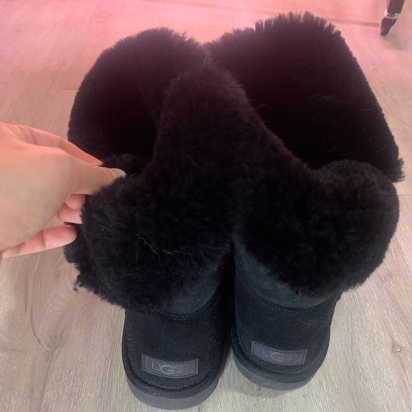 uggs Classic short Black boots Size 11 - Picture 3 of 3